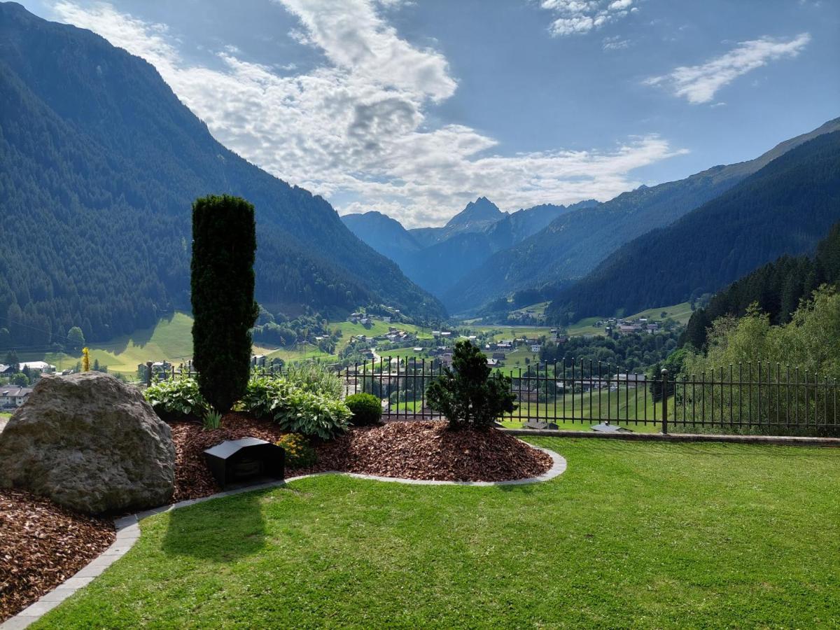 Alpenpension Maderer Gaschurn Exterior foto